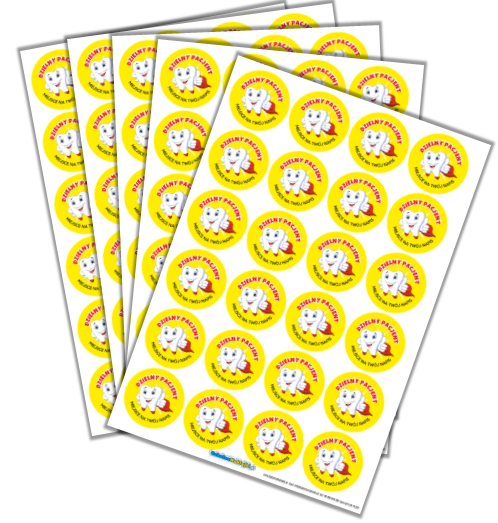 naklejki dzielny pacjent z logo